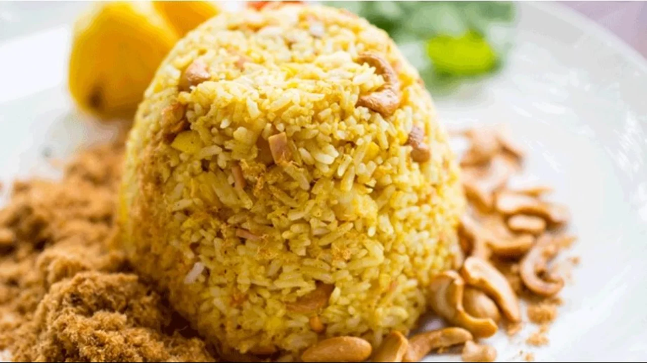 إعادة تسخين الطعام قد يحوله لسم.. متى يصبح الأرز خطرا يهدد أسرتك